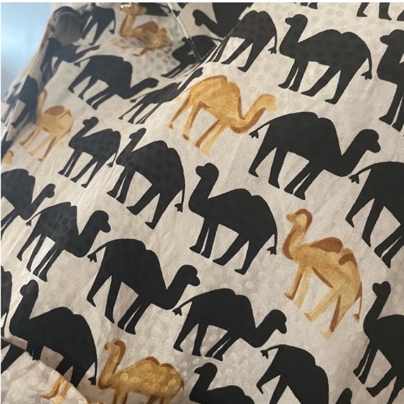 Silk camel blouse - Picture 3 of 6